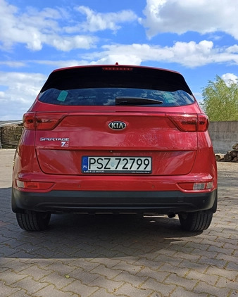 Kia Sportage cena 71300 przebieg: 141000, rok produkcji 2017 z Szamotuły małe 211